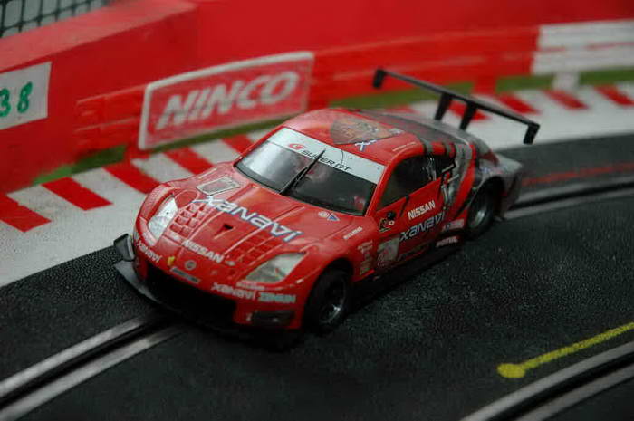 La 350Z che Tommy ha provato per la gara, per poi scegliere una NSX. Anche per via dell'adesivo sul tettuccio.....